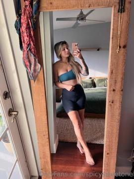 OnlyFans - Spicysweetone / @Spicysweetone Scene 142 — photo 18 of 20