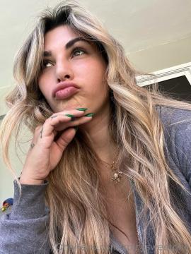 OnlyFans - Spicysweetone / @Spicysweetone Scene 143 — photo 1 of 20