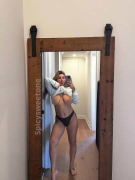 OnlyFans - Spicysweetone / @Spicysweetone Scene 199 — photo 6 of 20