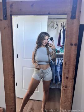 OnlyFans - Spicysweetone / @Spicysweetone Scene 216 — photo 2 of 20