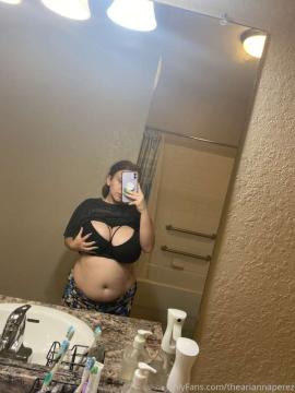 OnlyFans - Ari / @theariannaperez Scene 19 — photo 1 of 20