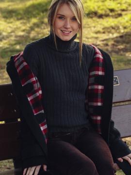 Supermodel Jewel in November — photo 3 of 15
