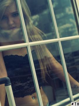 Melody waits in the window for someone to buy her! — photo 2 of 15
