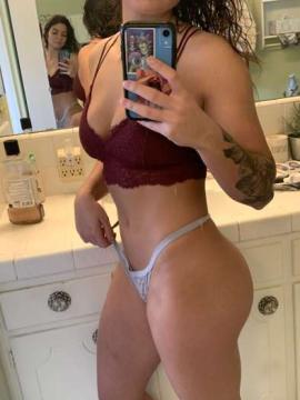 OnlyFans - Mia mae / @mia_mae19 Scene 3 — photo 8 of 20