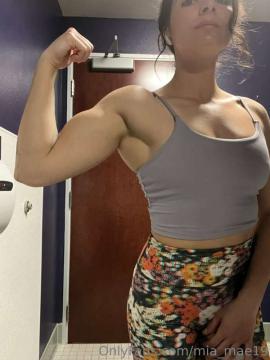 OnlyFans - Mia mae / @mia_mae19 Scene 45 — photo 18 of 20