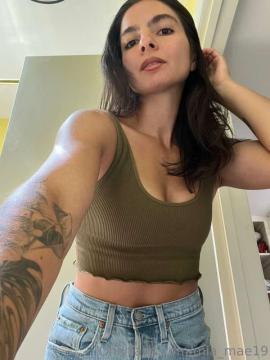 OnlyFans - Mia mae / @mia_mae19 Scene 49 — photo 15 of 20