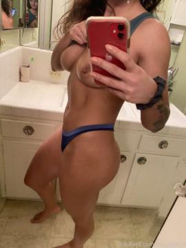 OnlyFans - Mia mae / @mia_mae19 Scene 54 — photo 4 of 20