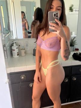 OnlyFans - Mia mae / @mia_mae19 Scene 98 — photo 3 of 20