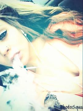 OnlyFans - Smoking_babee / @smoking_babee Scene 12 — photo 10 of 20