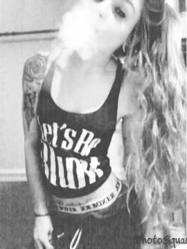 OnlyFans - Smoking_babee / @smoking_babee Scene 14 — photo 5 of 20