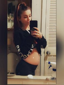 OnlyFans - Smoking_babee / @smoking_babee Scene 110 — photo 15 of 20