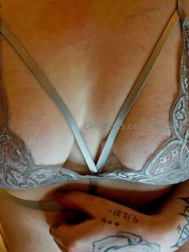 OnlyFans - Smoking_babee / @smoking_babee Scene 115 — photo 15 of 20