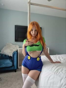 OnlyFans - 🥵🥵 Sophie Jane VIP / @redhead.girlnextdoor 🥵🥵 Scene 191 — photo 10 of 20