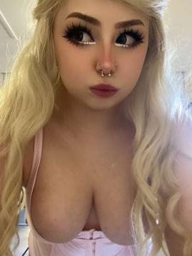 OnlyFans - Zaraliee / @zaraliee Scene 77 — photo 14 of 20