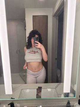 OnlyFans - Adison Briana / @adisonbriana Scene 21 — photo 3 of 20