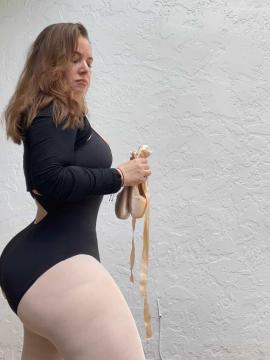OnlyFans - Ana Pessack / @thebumbumqueen Scene 1 — photo 17 of 20