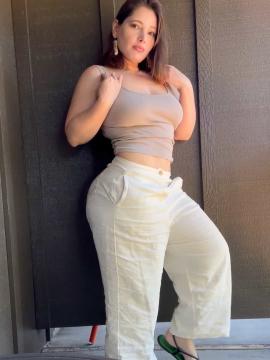 OnlyFans - Ana Pessack / @thebumbumqueen Scene 14 — photo 5 of 20