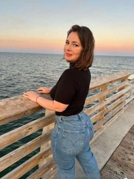 OnlyFans - Ana Pessack / @thebumbumqueen Scene 43 — photo 8 of 20