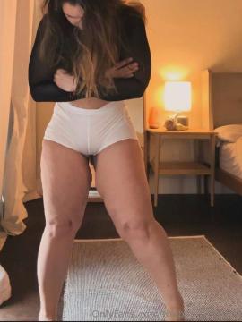 OnlyFans - Ana Pessack / @thebumbumqueen Scene 49 — photo 2 of 20