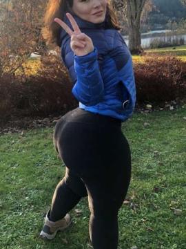 OnlyFans - Ana Pessack / @thebumbumqueen Scene 50 — photo 5 of 20