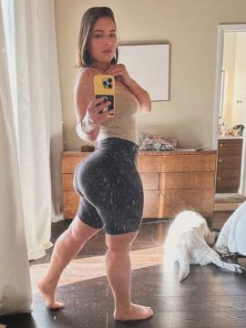 OnlyFans - Ana Pessack / @thebumbumqueen Scene 73