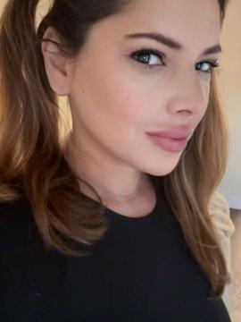 OnlyFans - Ana Pessack / @thebumbumqueen Scene 74 — photo 19 of 20
