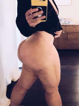OnlyFans - Ana Pessack / @thebumbumqueen Scene 84 — photo 12 of 20