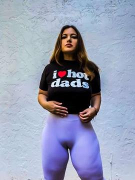 OnlyFans - Ana Pessack / @thebumbumqueen Scene 125 — photo 9 of 20