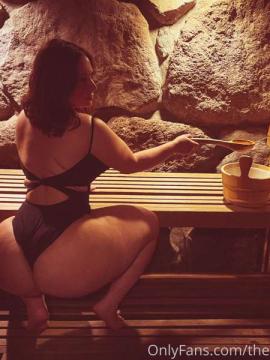 OnlyFans - Ana Pessack / @thebumbumqueen Scene 132 — photo 7 of 20