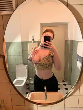OnlyFans - Fay / @FlameyFay Scene 1 — photo 1 of 20