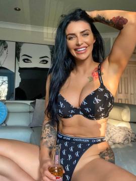 OnlyFans - B O U V S / @bouvs Scene 8 — photo 2 of 20