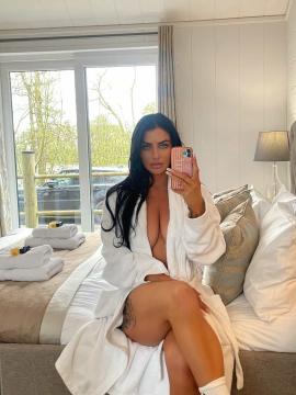 OnlyFans - B O U V S / @bouvs Scene 22 — photo 4 of 20