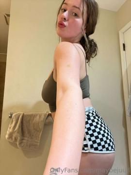 OnlyFans - Juul / @maybejuull Scene 51 — photo 18 of 20