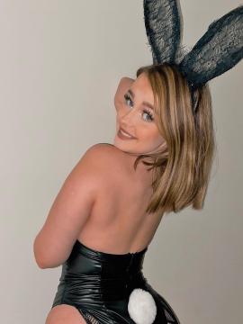OnlyFans - Clara Ellis / @onlycellis Scene 27 — photo 7 of 20