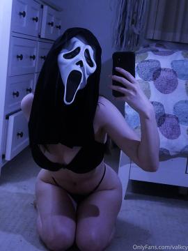 OnlyFans - ren ♡ / @valkcy Scene 11 — photo 18 of 20