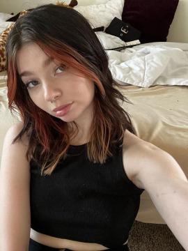 OnlyFans - ren ♡ / @valkcy Scene 13 — photo 13 of 20