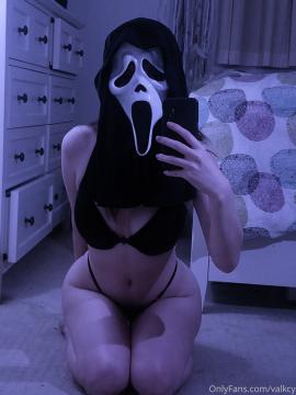 OnlyFans - ren ♡ / @valkcy Scene 13 — photo 14 of 20