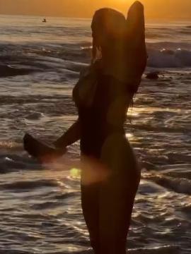 OnlyFans - Rebekah Leah 🤩😍😘 Scene 14 — photo 2 of 20