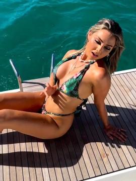 OnlyFans - Rebekah Leah 🤩😍😘 Scene 24 — photo 11 of 20