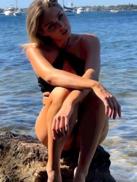 OnlyFans - Rebekah Leah 🤩😍😘 Scene 45 — photo 8 of 20