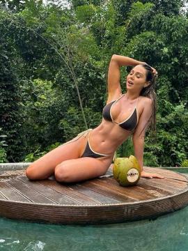 OnlyFans - Rebekah Leah 🤩😍😘 Scene 61 — photo 20 of 20