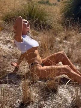 OnlyFans - Rebekah Leah 🤩😍😘 Scene 98 — photo 13 of 20