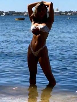 OnlyFans - Rebekah Leah 🤩😍😘 Scene 100 — photo 7 of 20