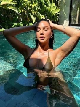 OnlyFans - Rebekah Leah 🤩😍😘 Scene 103 — photo 10 of 20