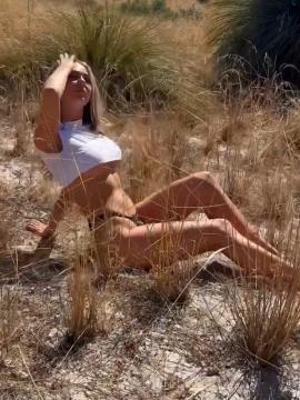 OnlyFans - Rebekah Leah 🤩😍😘 Scene 117 — photo 6 of 20