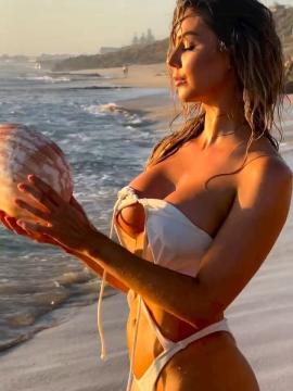 OnlyFans - Rebekah Leah 🤩😍😘 Scene 127 — photo 8 of 20