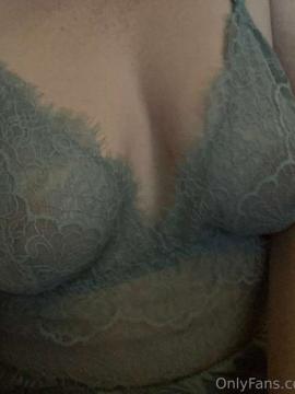 OnlyFans - That One Redhead / @blazedbeaut Scene 25 — photo 16 of 20