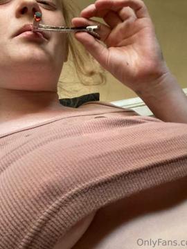 OnlyFans - That One Redhead / @blazedbeaut Scene 45 — photo 4 of 20