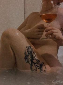 OnlyFans - That One Redhead / @blazedbeaut Scene 51 — photo 8 of 20