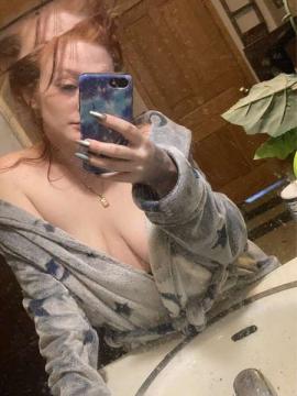 OnlyFans - That One Redhead / @blazedbeaut Scene 68 — photo 15 of 20
